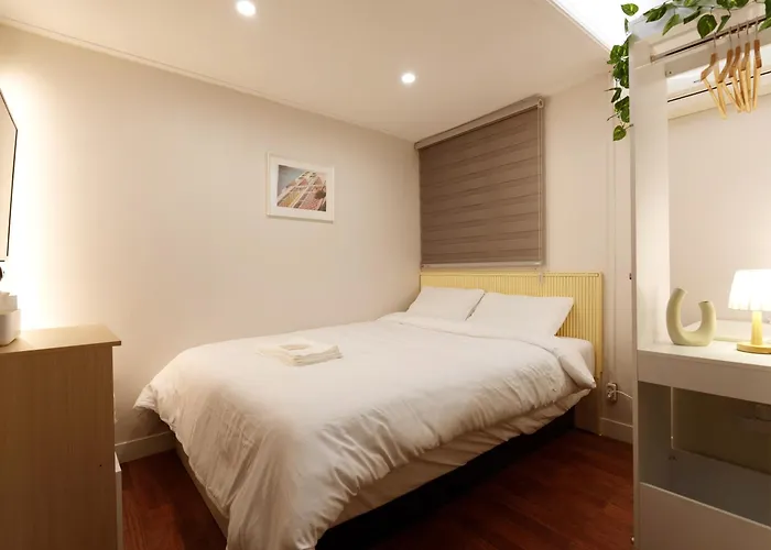 ホテル Nstay 4*